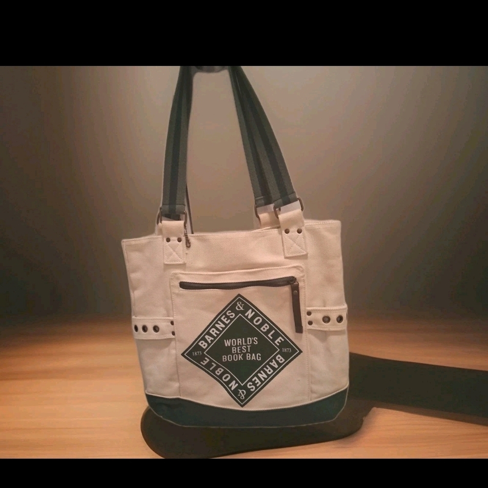 Barnes & Noble Green  and Cream Tote